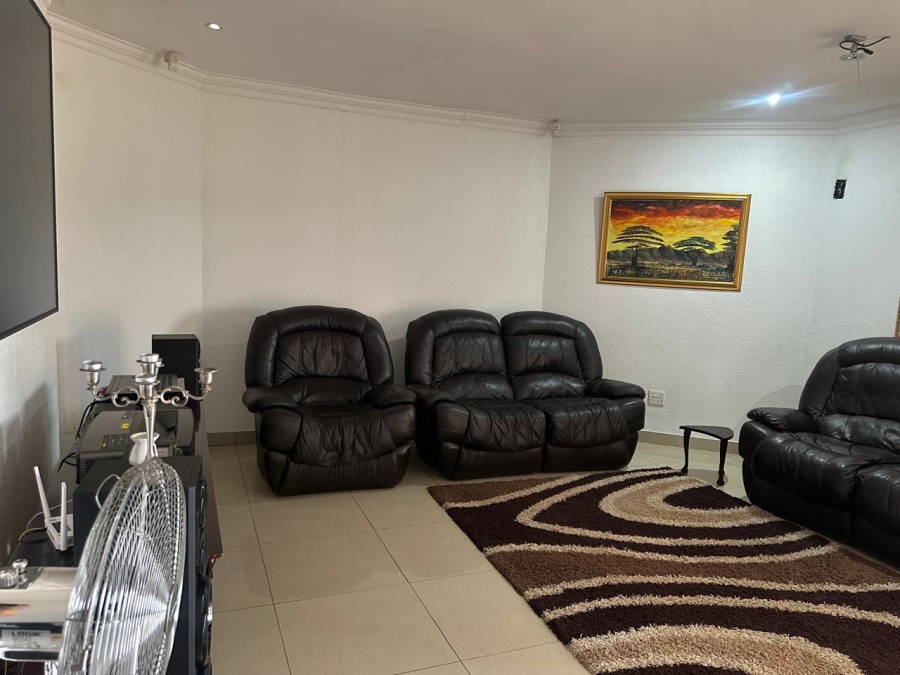 9 Bedroom Property for Sale in Safari Gardens North West